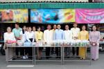 ร่วมพิธีทำบุญตักบาตรข้าวสารอาหารแห้ง ถวายพระกุศล สมเด็จพระอร